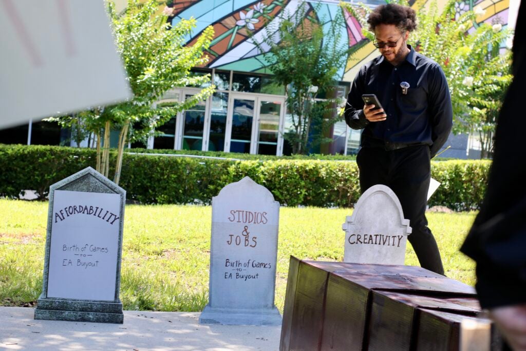 EA Funeral Buyout Protest Staged Outside of EA Orlando Office: Press Release and Photos 9 IMG 0794